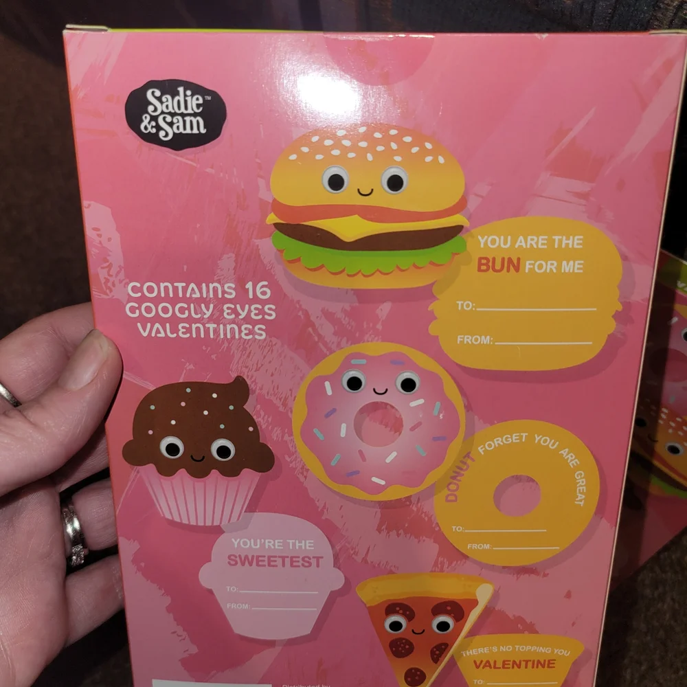 🏖Sadie & Sam Googly Eyes Valentines Treats